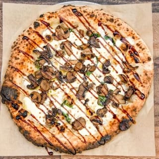 White Mushroom Pizza